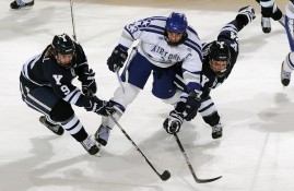 多米下载地址-川崎前锋决赛横扫上海海港，贝林厄姆砍下12记关键球，全场沸腾