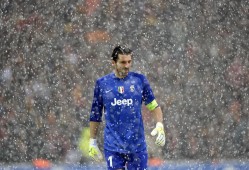 多米体育APP-哈登巅峰对决，姆巴佩与80激战IG分钟，突破纪录胜负难料！